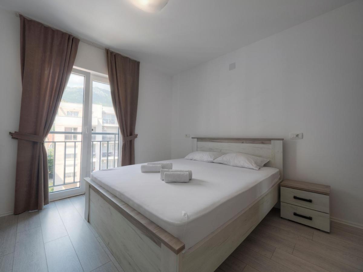 Family Three Bedroom Apartment Brando Budva Exterior photo